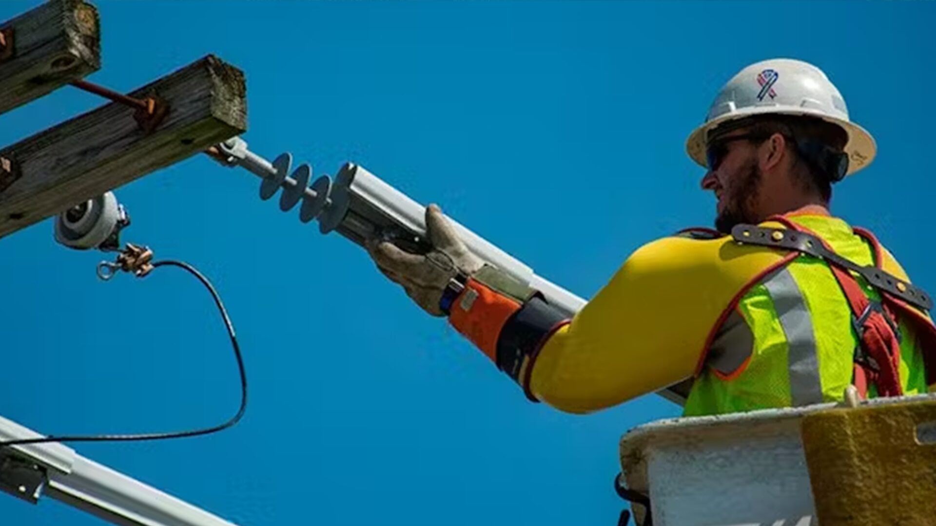 Conductor & Hardware Repairs